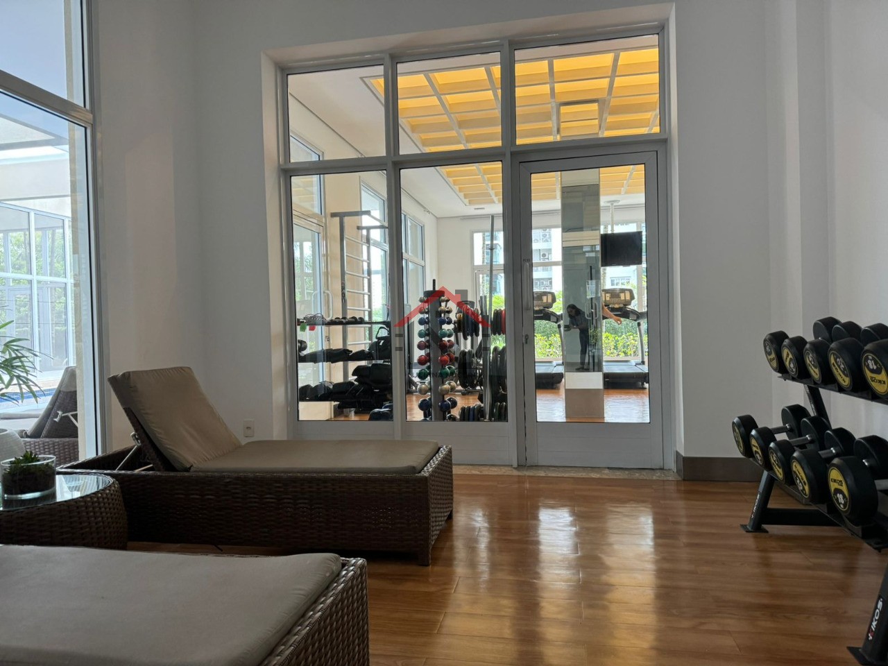 Apartamento Industrial de Luxo no Campo Belo - 4 Quartos, 4 Suítes, 6 Banheiros, 4 Vagas, 223m² - Venda ou Locação em SP