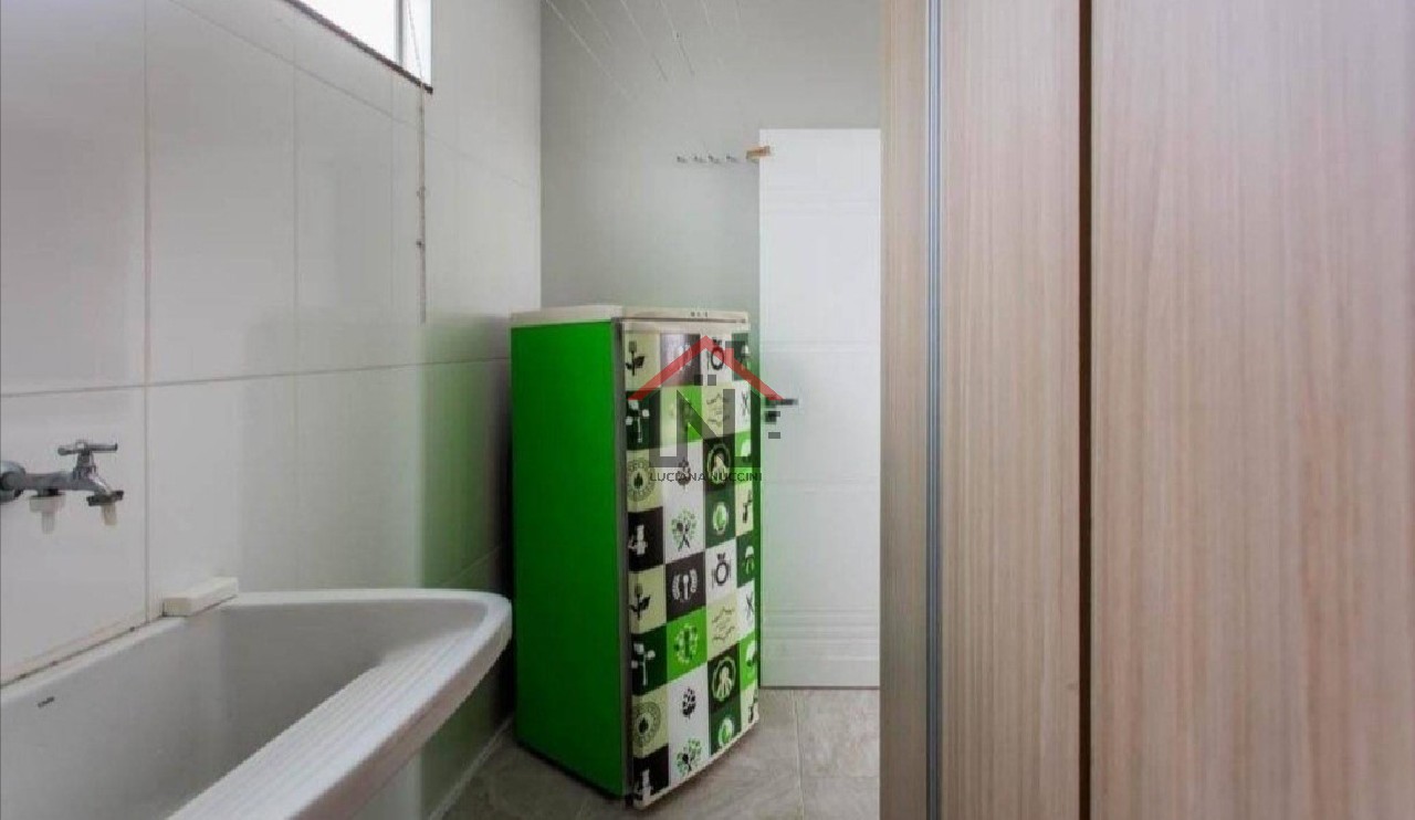 Sobrado Residencial à Venda no Ipiranga, São Paulo: 2 Suítes, 3 Salas, 2 Vagas - Imperdível Oportunidade!