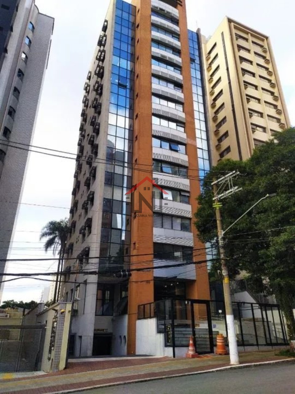 Conjunto Comercial à Venda em Vila Clementino, São Paulo-SP: 1 Sala, 1 Vaga, 85m² de Área