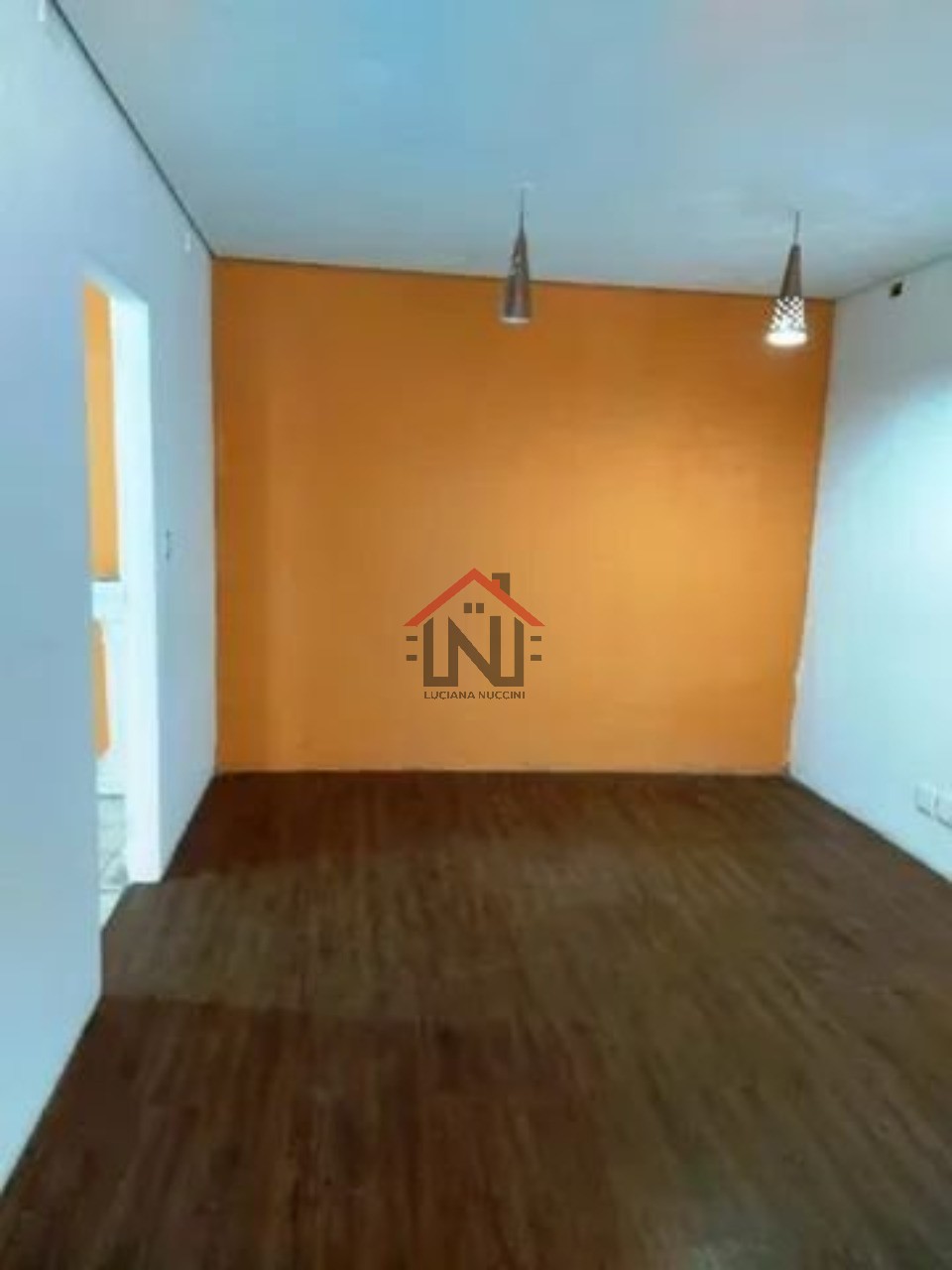 Locação de Casa Comercial na Vila Clementino, São Paulo-SP: 5 Salas, 2 Banheiros, 150m² de Área.