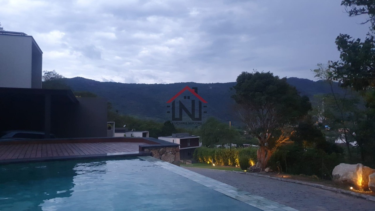 Imponente Casa em Condomínio de Luxo em Itapetinga, Atibaia-SP: 3 Quartos, 3 Suítes, 3 Salas, 5 Banheiros, 4 Vagas, 475m². - foto 18