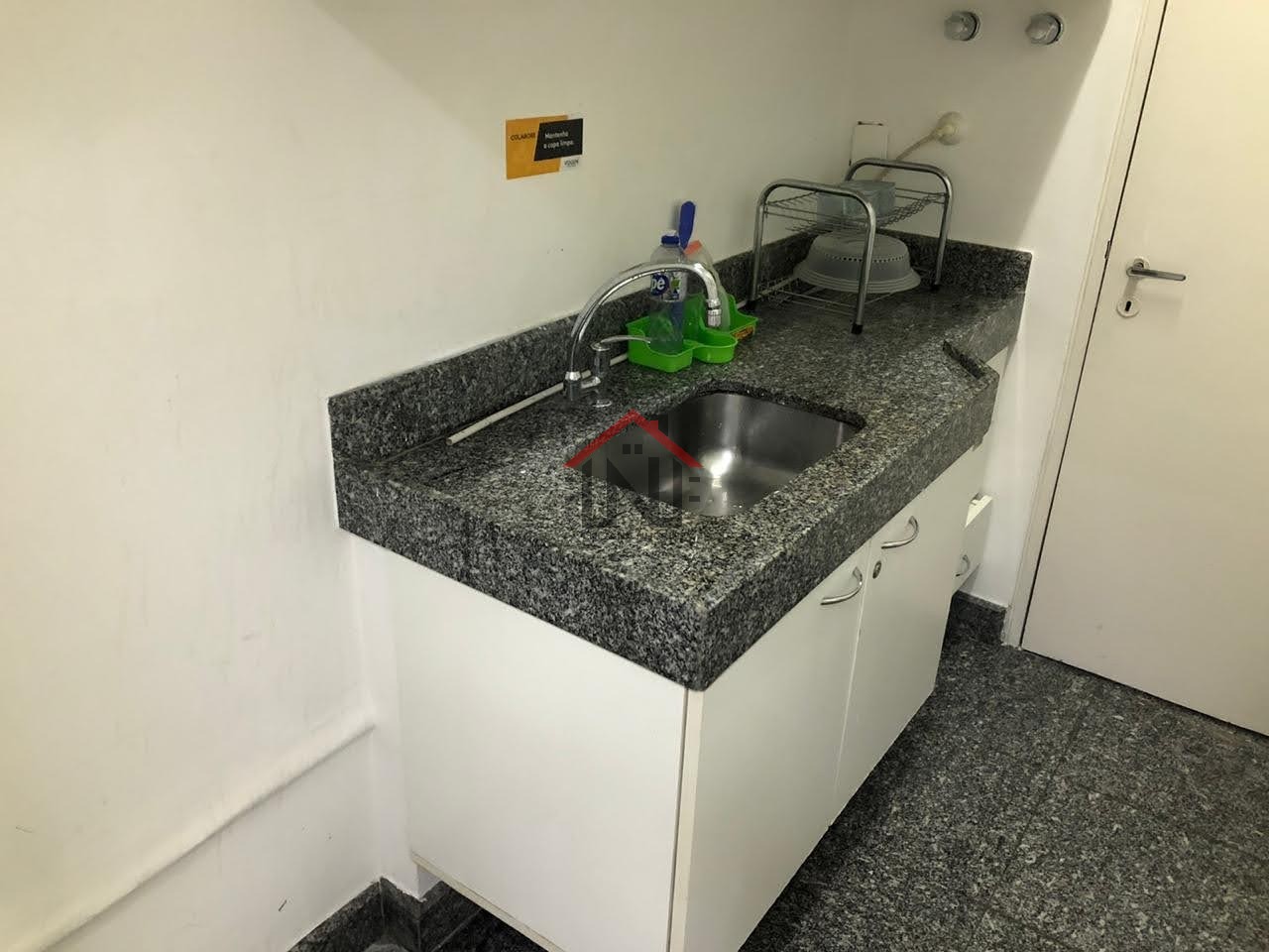 Conjunto Comercial para Locação na Cidade Monções, São Paulo-SP: 1 Sala, 1 Banheiro, 10 Vagas de Garagem, 330,73m².
