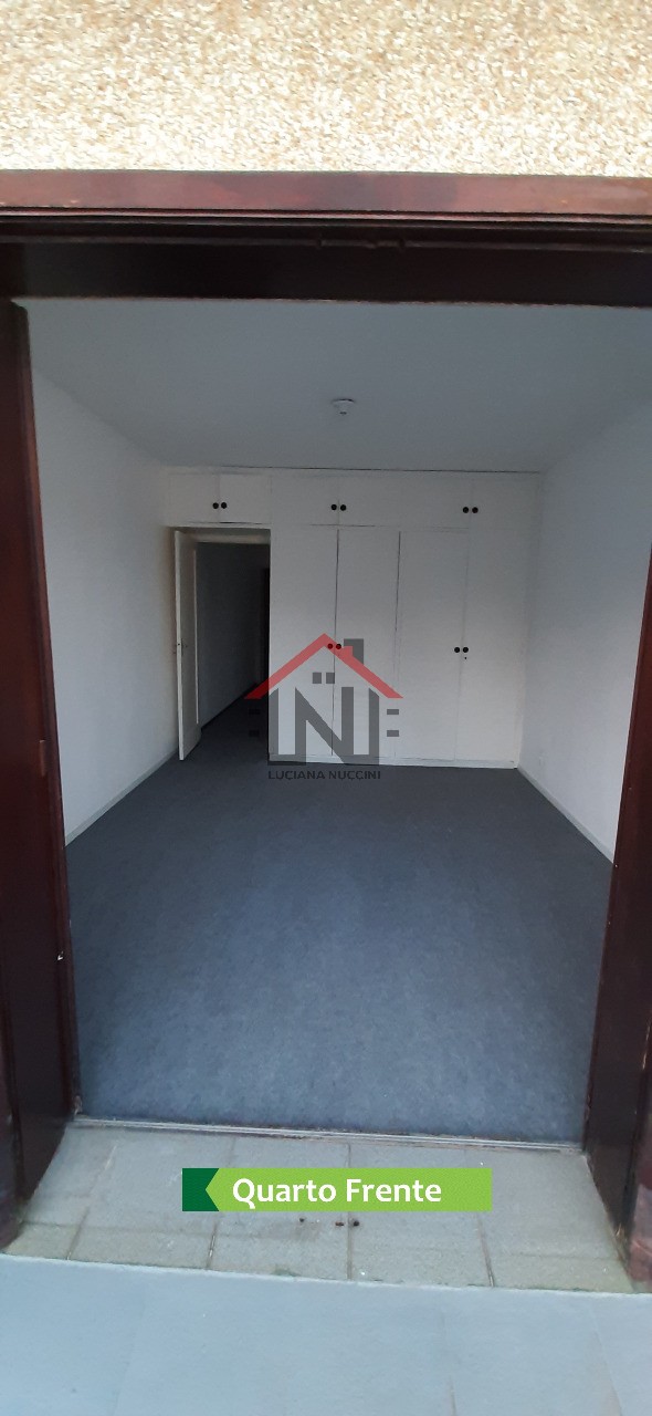 Confira esta incrível casa à venda na Vila Monumento, São Paulo-SP: 2 quartos, sala, 2 banheiros, 2 vagas de garagem, 200m².