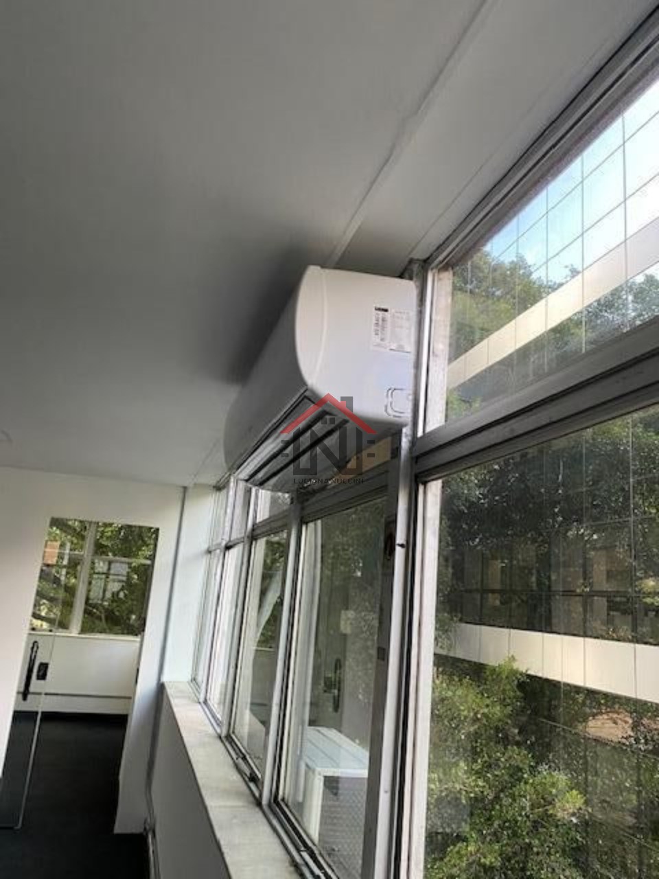 Conjunto Comercial de Alto Padrão para Locação em São Paulo-SP, Cerqueira César: 4 Salas, 2 Banheiros, 150m². Venha conferir!