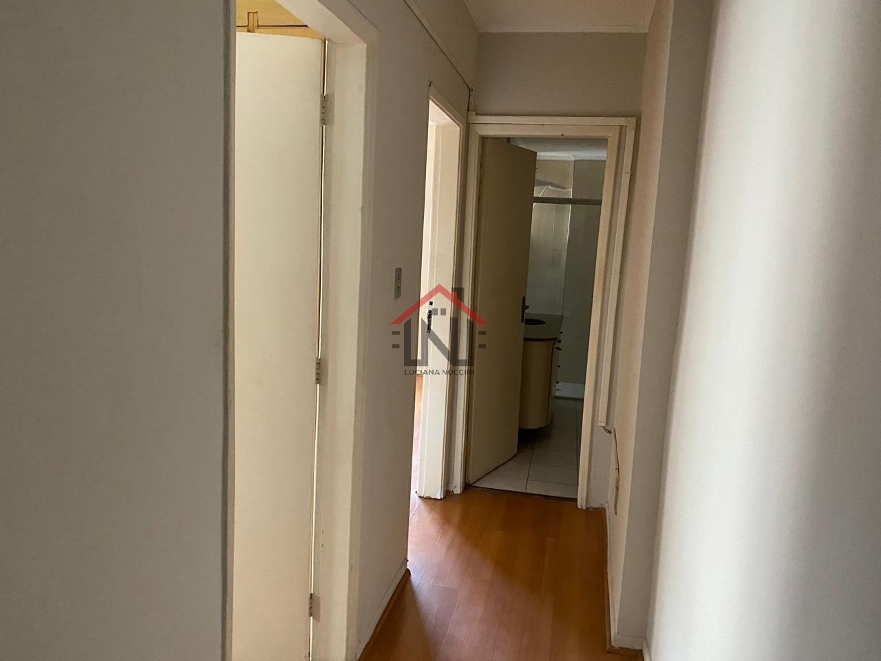 Apartamento no Jardim Paulista, São Paulo-SP: 2 quartos, sala, banheiro e vaga de garagem!
