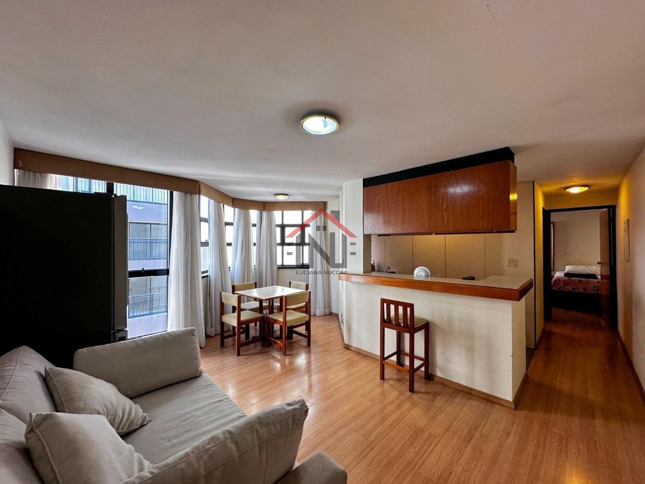 Apartamento à venda no Campo Belo, São Paulo-SP: 1 quarto, 2 salas, 1 banheiro, 1 vaga de garagem, 54m²!