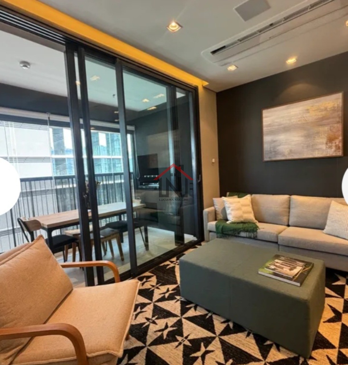 Excelente oportunidade de locação: Apartamento de 1 quarto no Jardim das Acácias, São Paulo-SP - 2 banheiros, 1 suíte, 2 vagas de garagem, 77m².