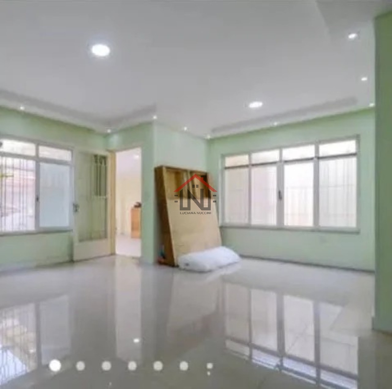 Imóvel de alto padrão na Vila Brasilina - São Paulo-SP: 3 quartos, 3 suítes, 1 sala, 4 banheiros, 184 m².