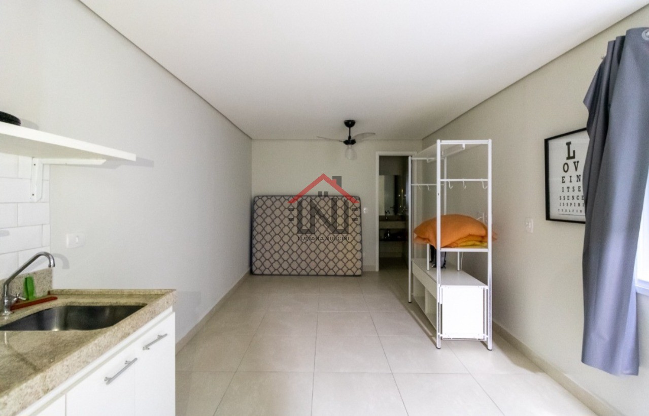 Apartamento para locação em SP: 1 quarto, 1 sala, 1 banheiro, 30m² na República!