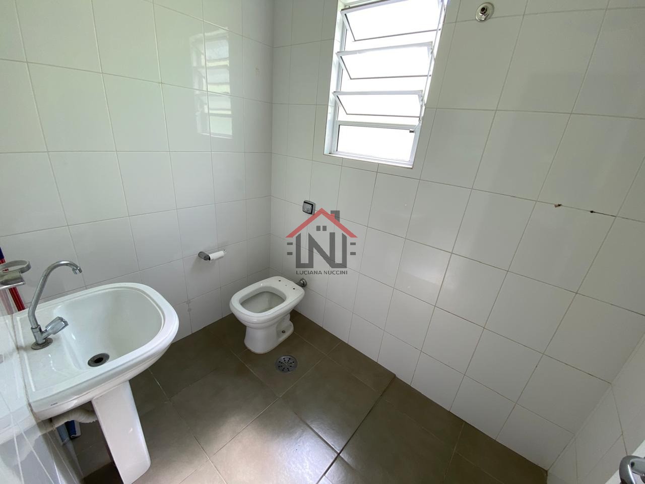 Casa para locação no Planalto Paulista, São Paulo-SP: 2 quartos, 1 sala, 2 banheiros, 1 vaga de garagem.
