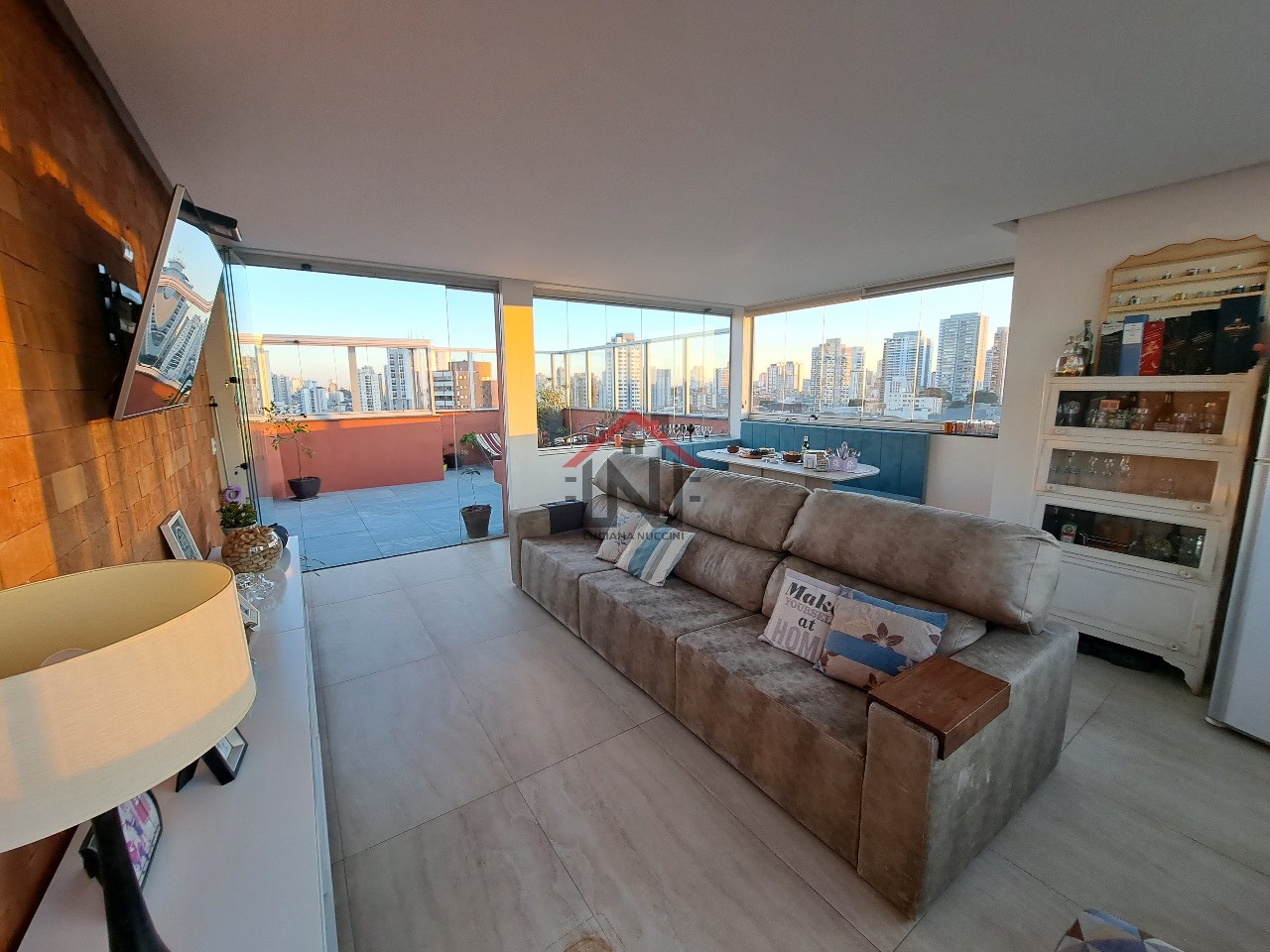 Apartamento à venda em SP: 3 quartos, 1 suíte, 3 banheiros, 3 vagas. Venha conhecer na Vila Dom Pedro I!