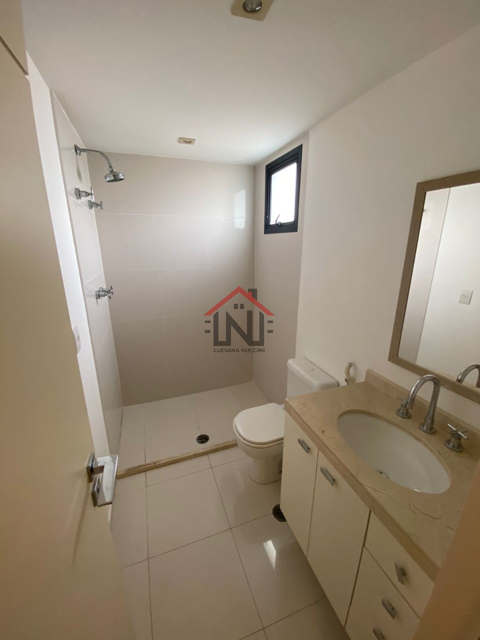 Imperdível oportunidade: Apartamento de alto padrão com 3 suítes e 4 vagas no Jardim Morumbi, São Paulo-SP!