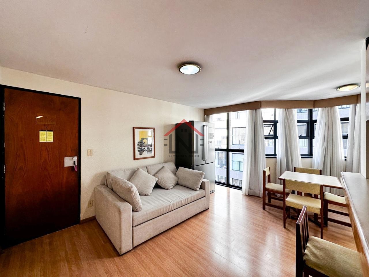 Apartamento à venda no Campo Belo, São Paulo-SP: 1 quarto, 2 salas, 1 banheiro, 1 vaga de garagem, 54m²!