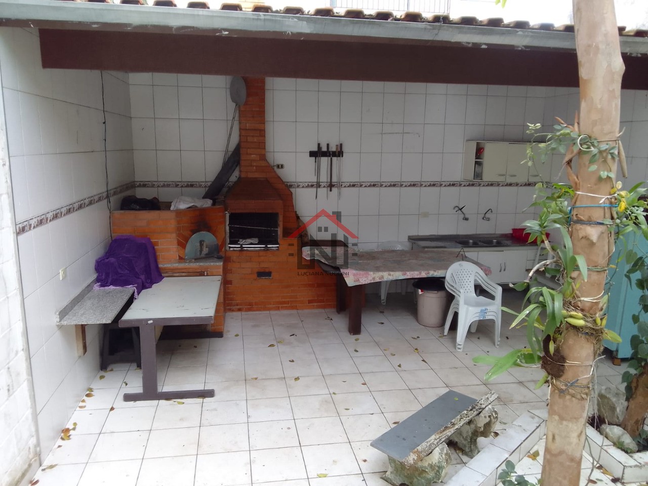 Imperdível Casa à Venda em São Paulo-SP, Bairro Ipiranga: 5 Quartos, 1 Sala, 3 Banheiros, 2 Vagas de Garagem!