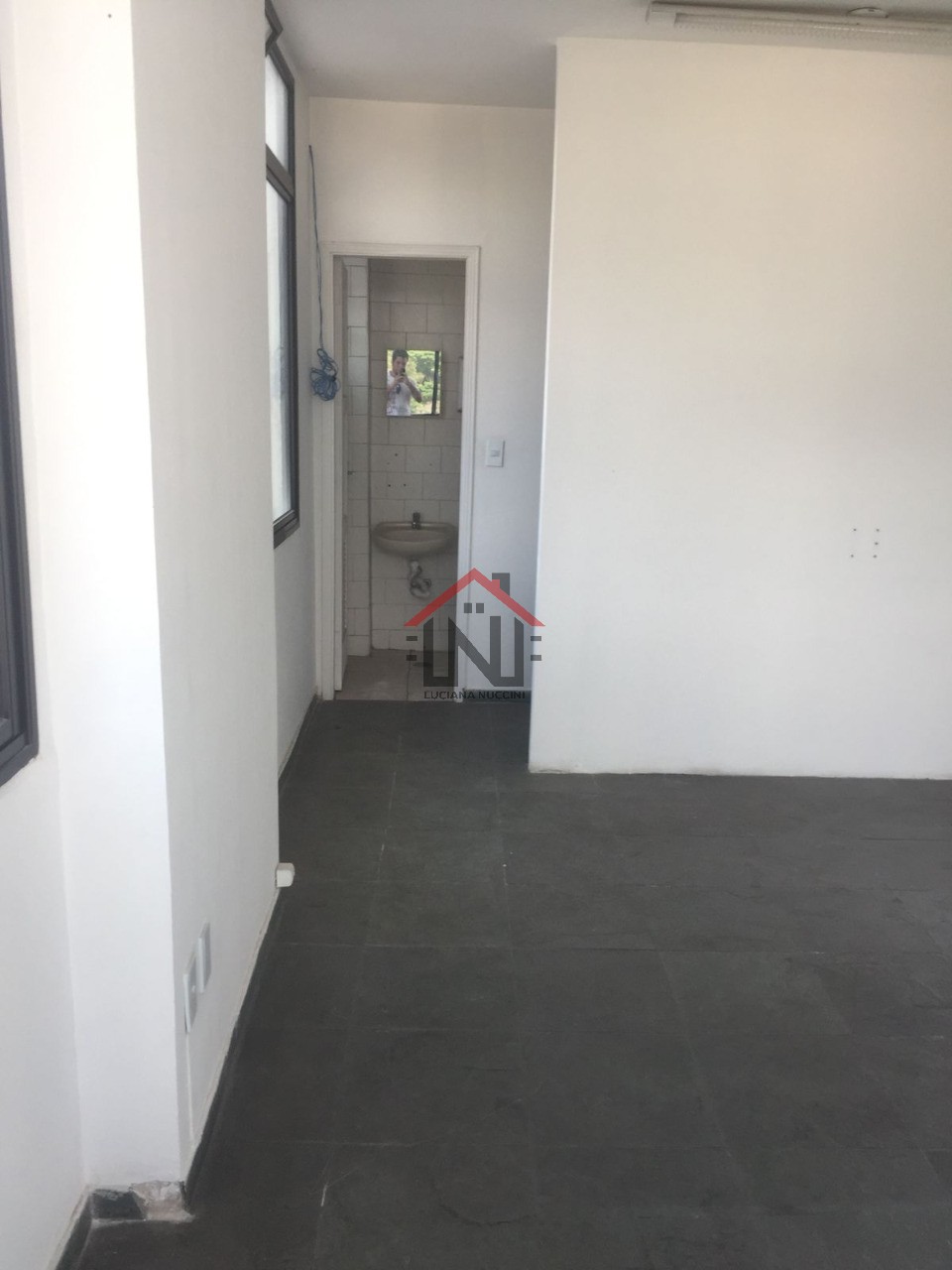 Sala Comercial de 50m² para Locação na Vila Mariana, São Paulo-SP - Imperdível!