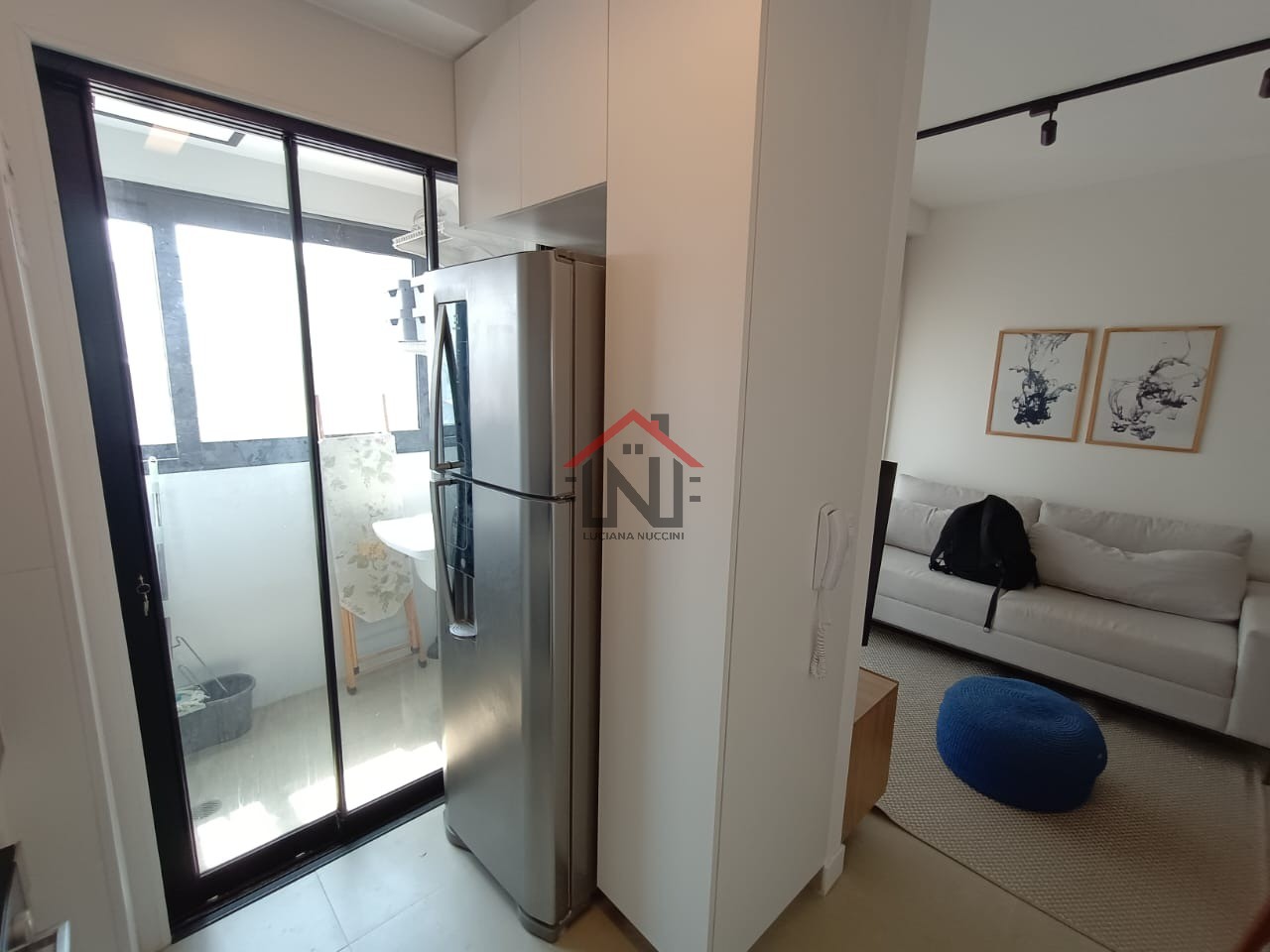 Aluguel de Apartamento Moderno em Pinheiros - 1 quarto, 1 sala, 1 banheiro, 1 vaga, 40m² - São Paulo-SP