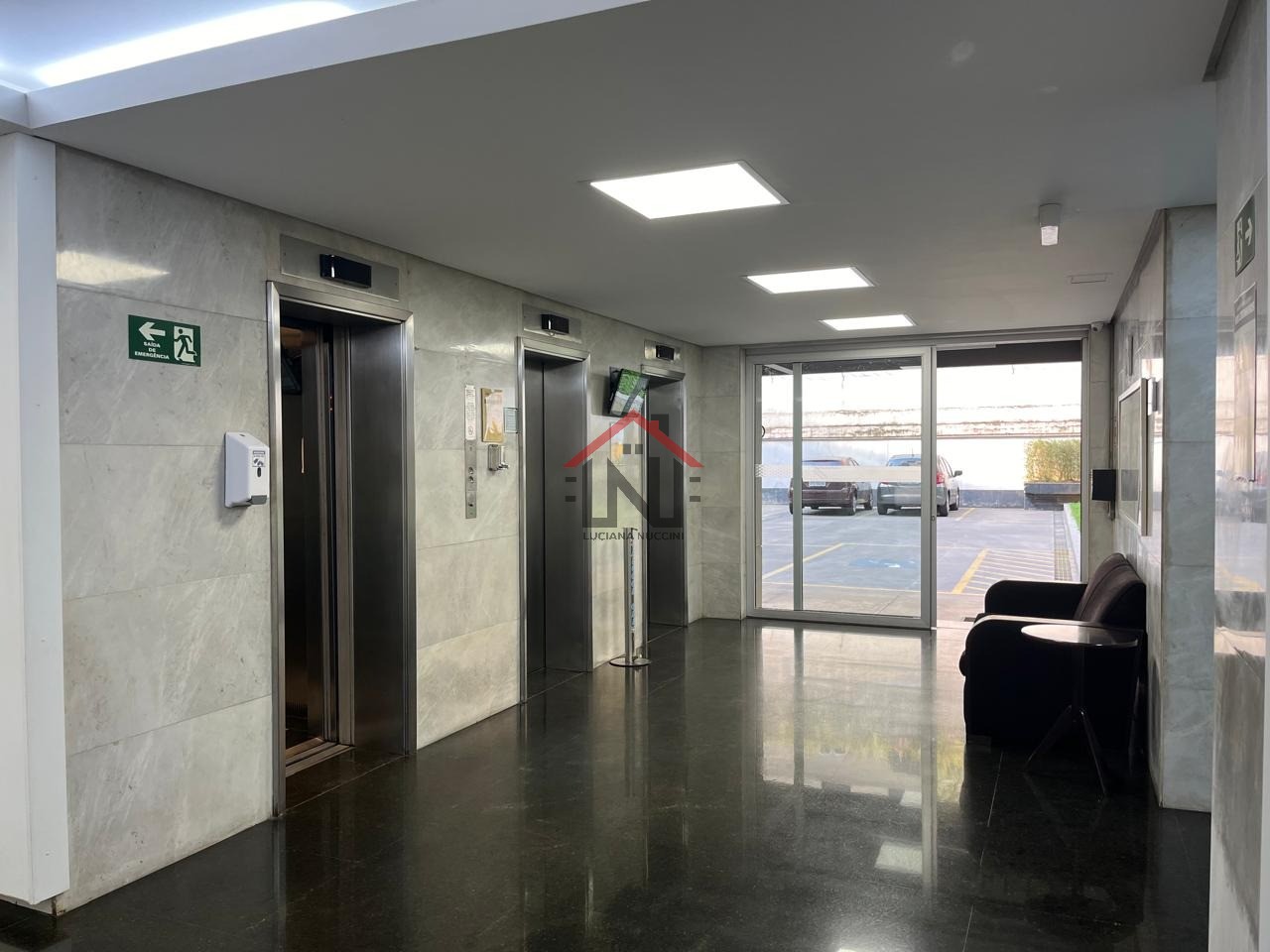 Conjunto Comercial de Alto Padrão para Locação no Jardim Paulista, São Paulo-SP: 5 Salas, 2 Banheiros, 2 Vagas - 58,79m².