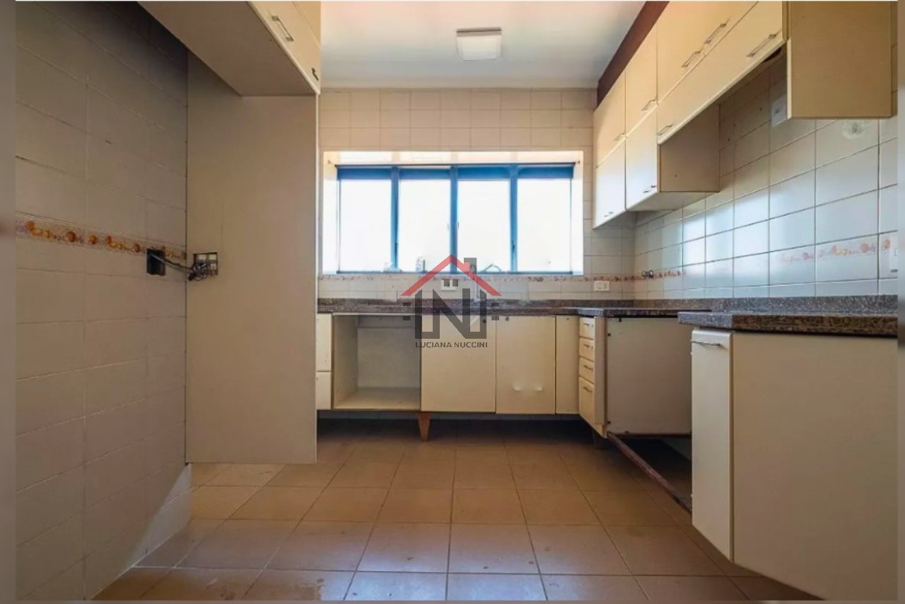 Imóvel de luxo na Vila Madalena: Apartamento com 3 suítes, 285m² e 4 vagas de garagem em São Paulo-SP