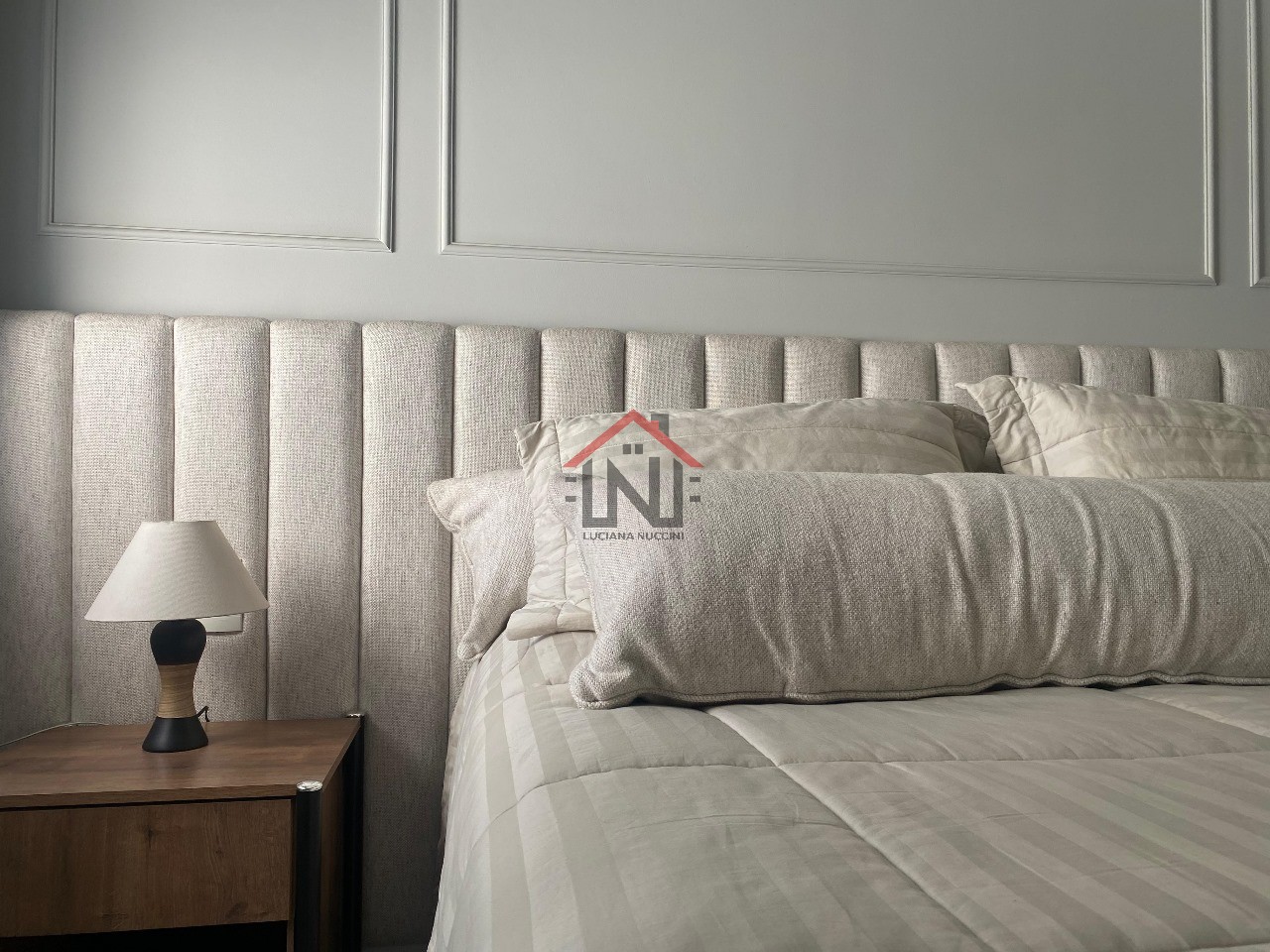 Apartamento de Luxo para Locação em Pinheiros - São Paulo-SP: 2 Quartos, 1 Suíte, 2 Banheiros, 2 Vagas, 68m² de Área.