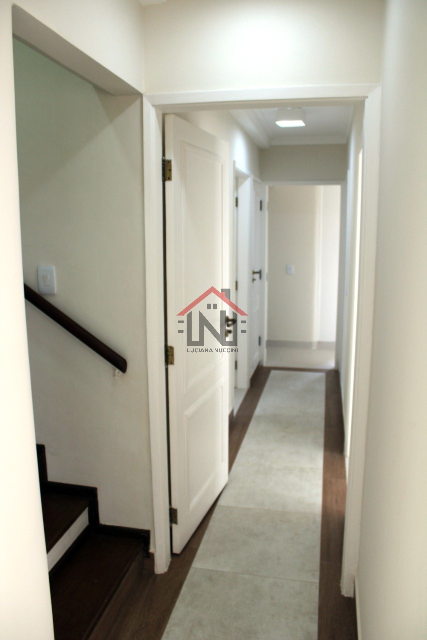 Imperdível oportunidade de adquirir apartamento de luxo na Vila Olímpia, SP: 3 quartos, 1 suíte, 4 banheiros, 2 vagas de garagem, 205 m².