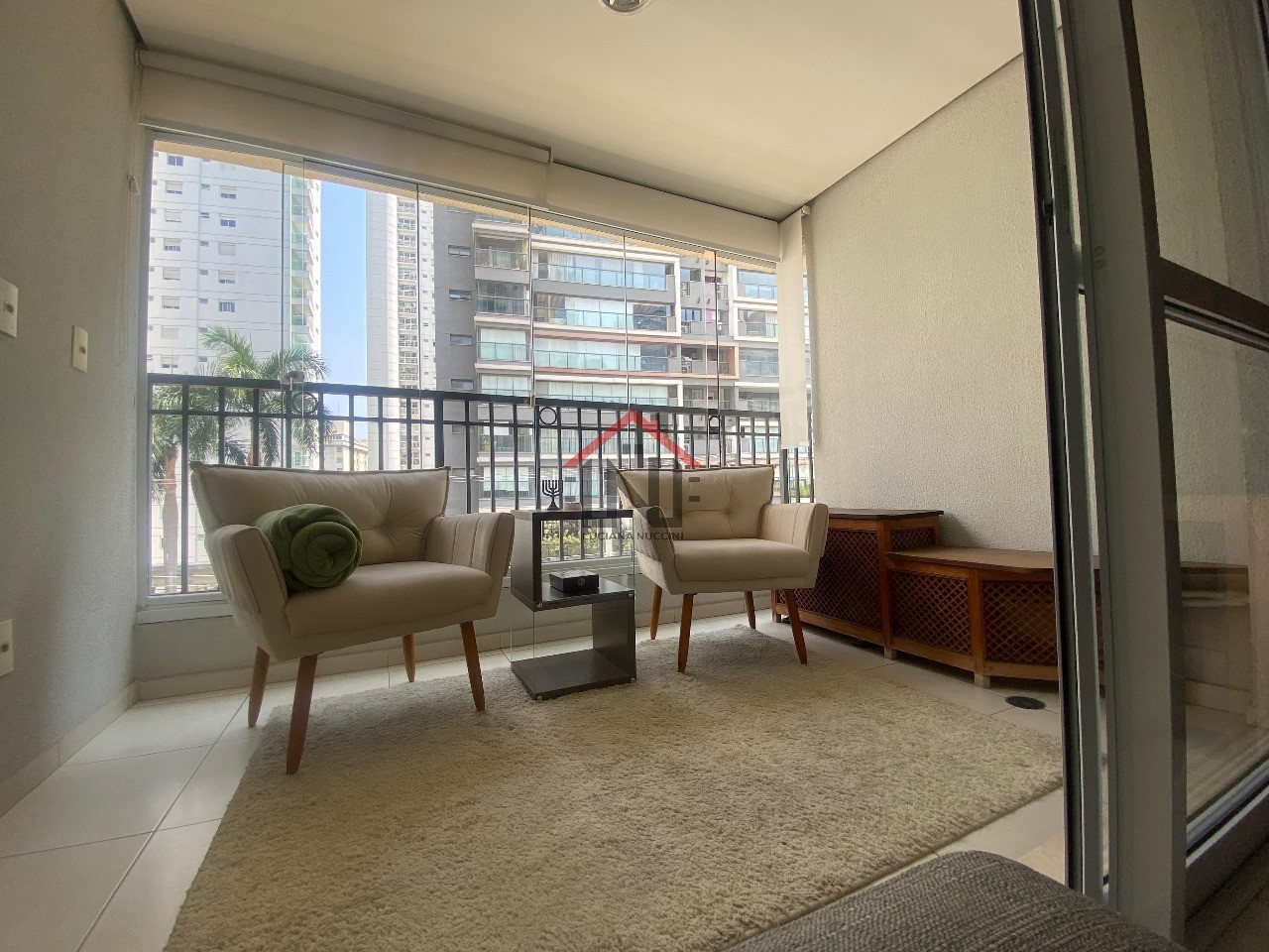 Apartamento de Luxo para Locação em Pinheiros - São Paulo-SP: 2 Quartos, 1 Suíte, 2 Banheiros, 2 Vagas, 68m² de Área.