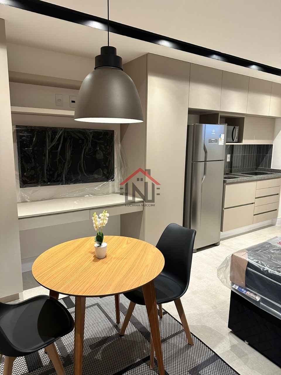 Studio para Locação em Perdizes, São Paulo-SP: 1 Quarto, 1 Sala, 1 Banheiro e 33m² de Área Privativa