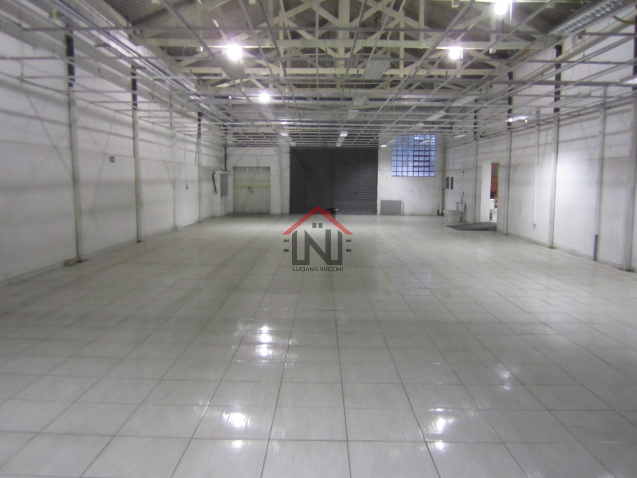 Galpão comercial para locação na luz, sp: 1 sala, 5 banheiro