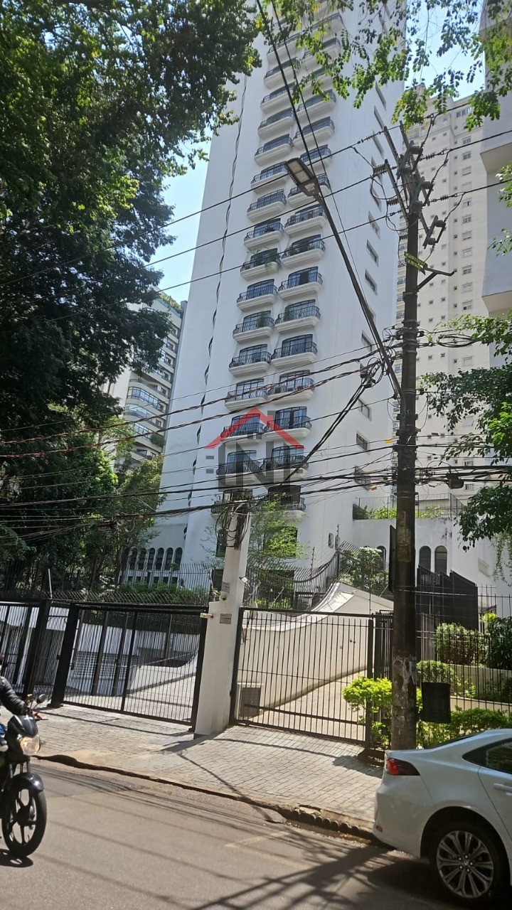 Luxuoso apartamento para locação no Jardim Paulista, São Paulo-SP: 4 quartos, 4 suítes, 1 sala, 5 banheiros, 4 vagas, 468,82m².