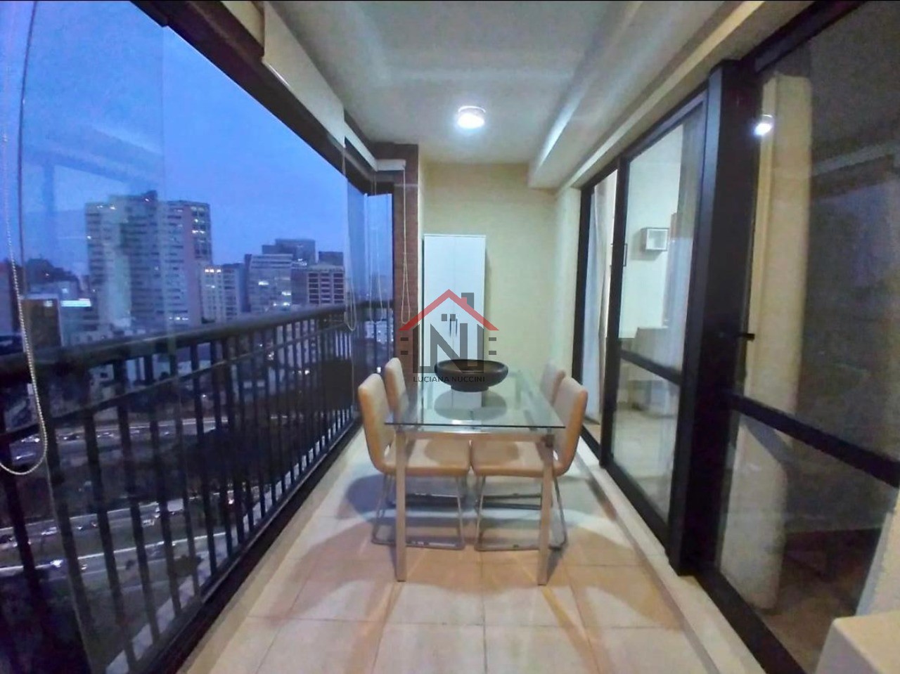 Apartamento para locação na Bela Vista, São Paulo-SP: 1 quarto, 1 sala, 1 banheiro, 1 vaga, 42m² de área.