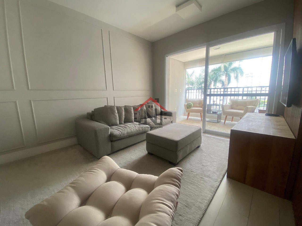 Apartamento de Luxo para Locação em Pinheiros - São Paulo-SP: 2 Quartos, 1 Suíte, 2 Banheiros, 2 Vagas, 68m² de Área.