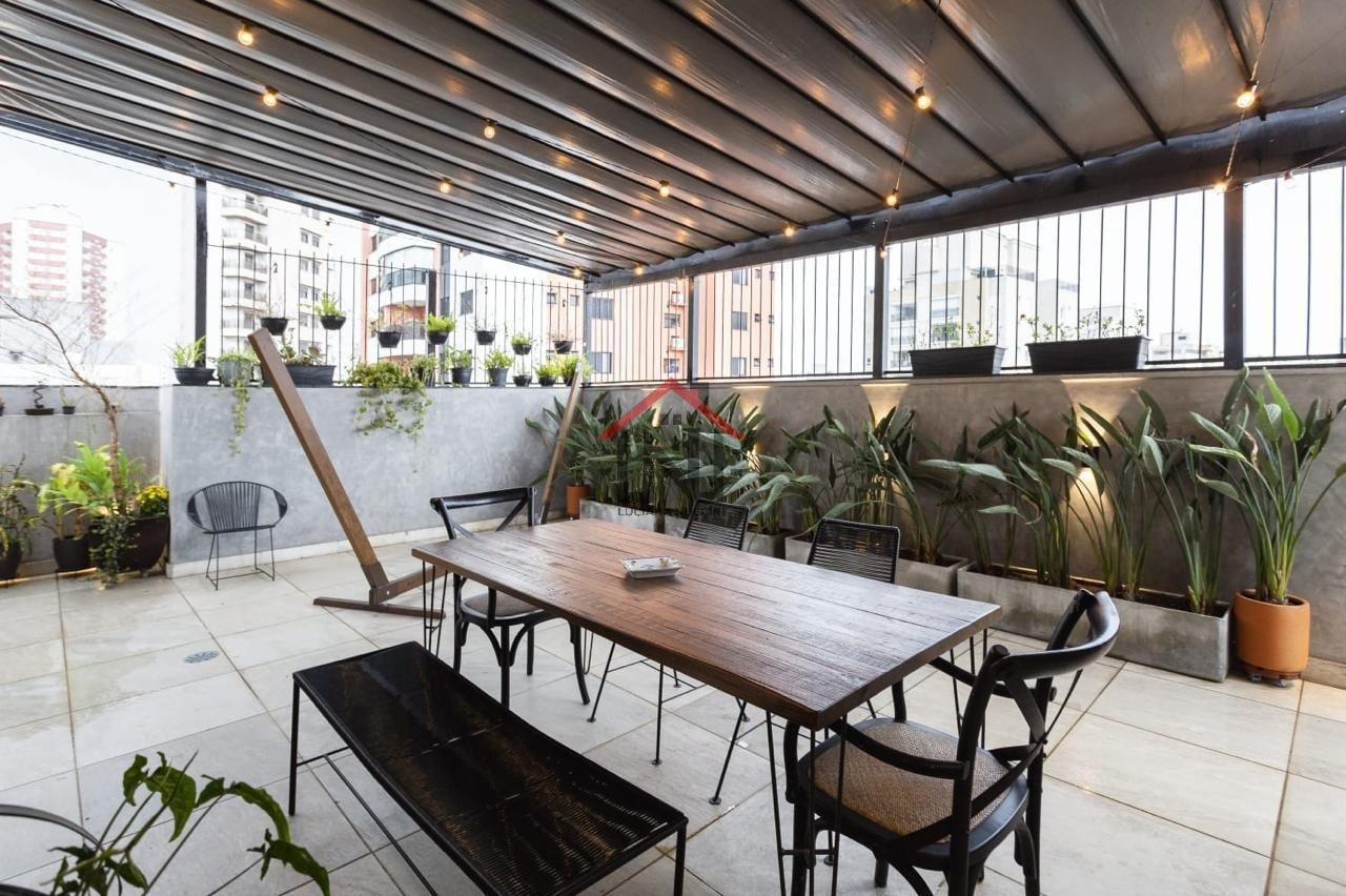 Imperdível cobertura de luxo em São Paulo-SP, Perdizes: 3 quartos, 2 suítes, 2 salas, 3 banheiros, 2 vagas, 234m². Confira!