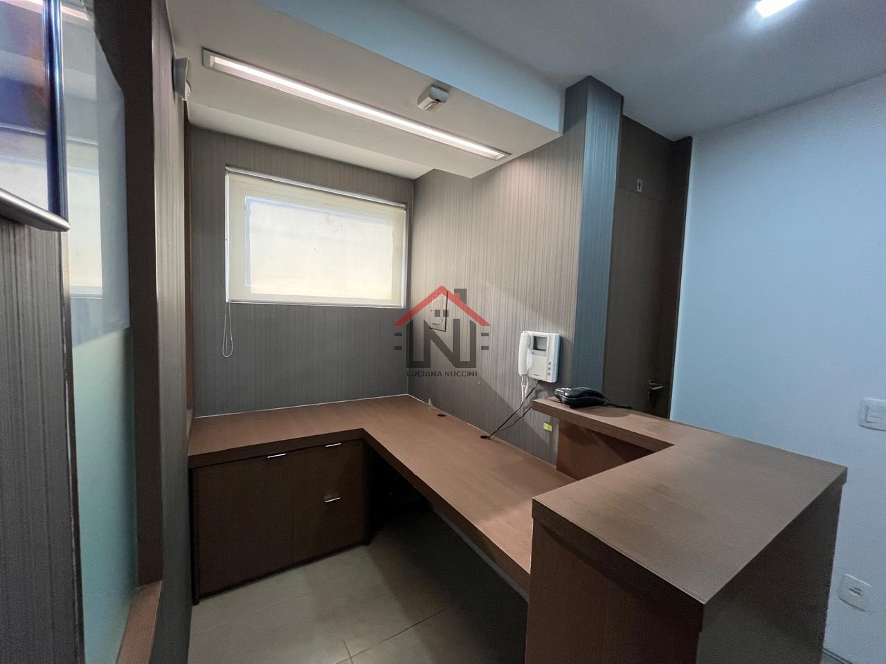 Conjunto Comercial de Alto Padrão para Locação no Jardim Paulista, São Paulo-SP: 5 Salas, 2 Banheiros, 2 Vagas - 58,79m².