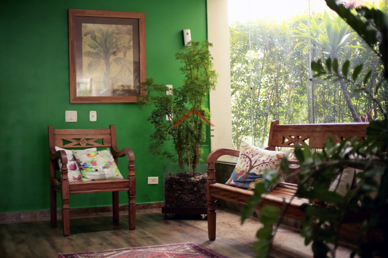 Imperdível oportunidade de adquirir apartamento de luxo na Vila Olímpia, SP: 3 quartos, 1 suíte, 4 banheiros, 2 vagas de garagem, 205 m².