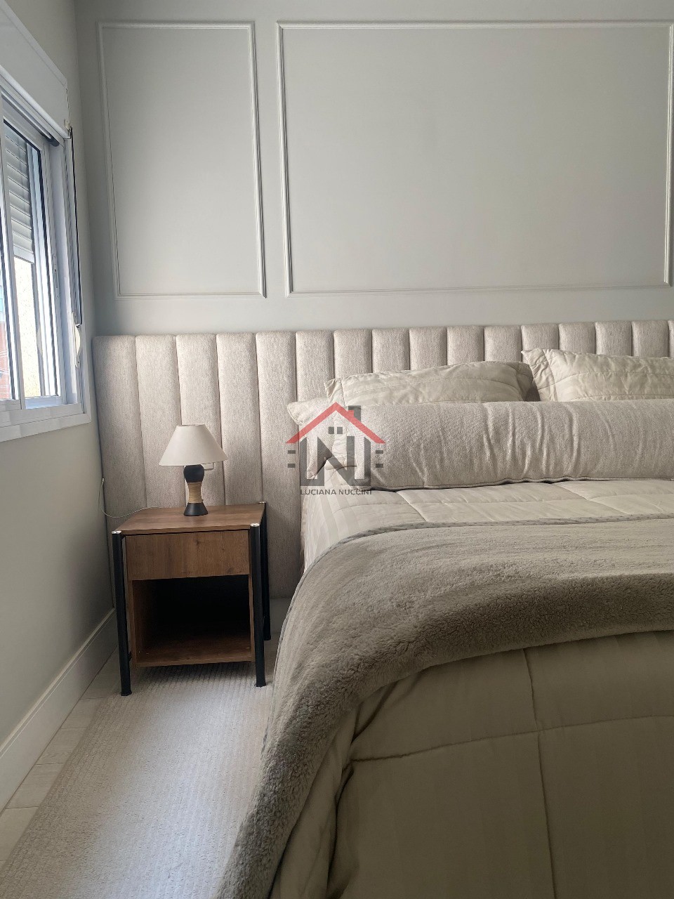 Apartamento de Luxo para Locação em Pinheiros - São Paulo-SP: 2 Quartos, 1 Suíte, 2 Banheiros, 2 Vagas, 68m² de Área.