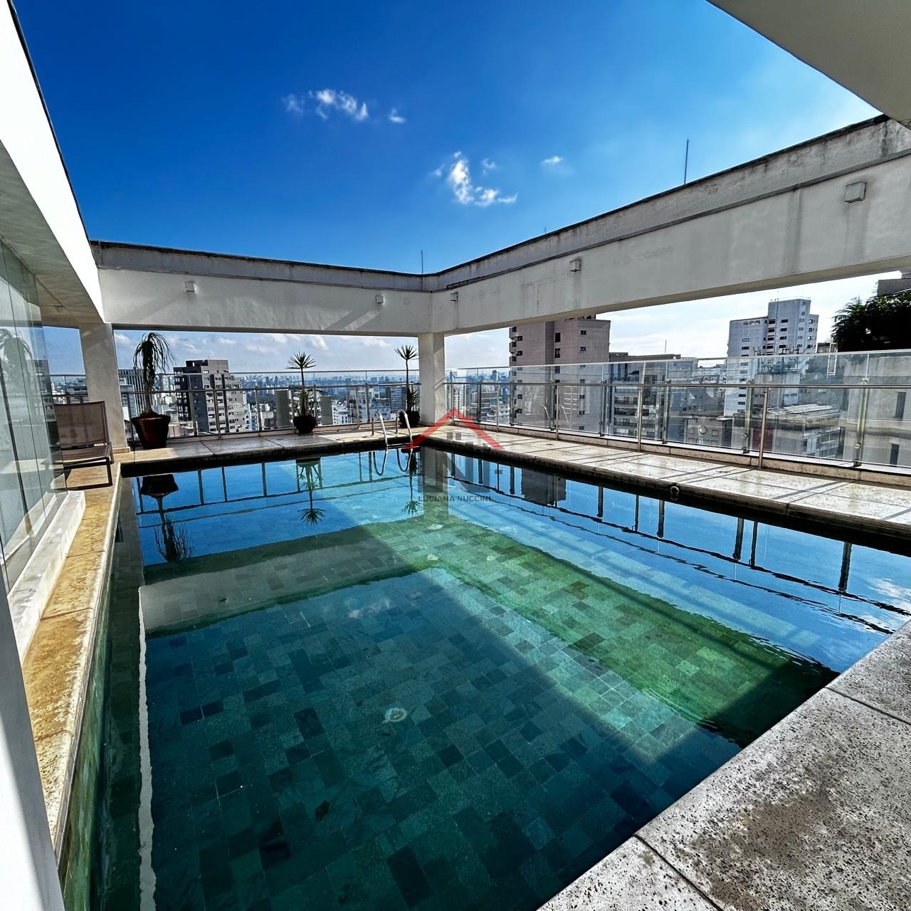 Apartamento para locação no Jardim Paulista, São Paulo-SP: 1 quarto, 1 sala, 1 banheiro, 1 vaga de garagem!