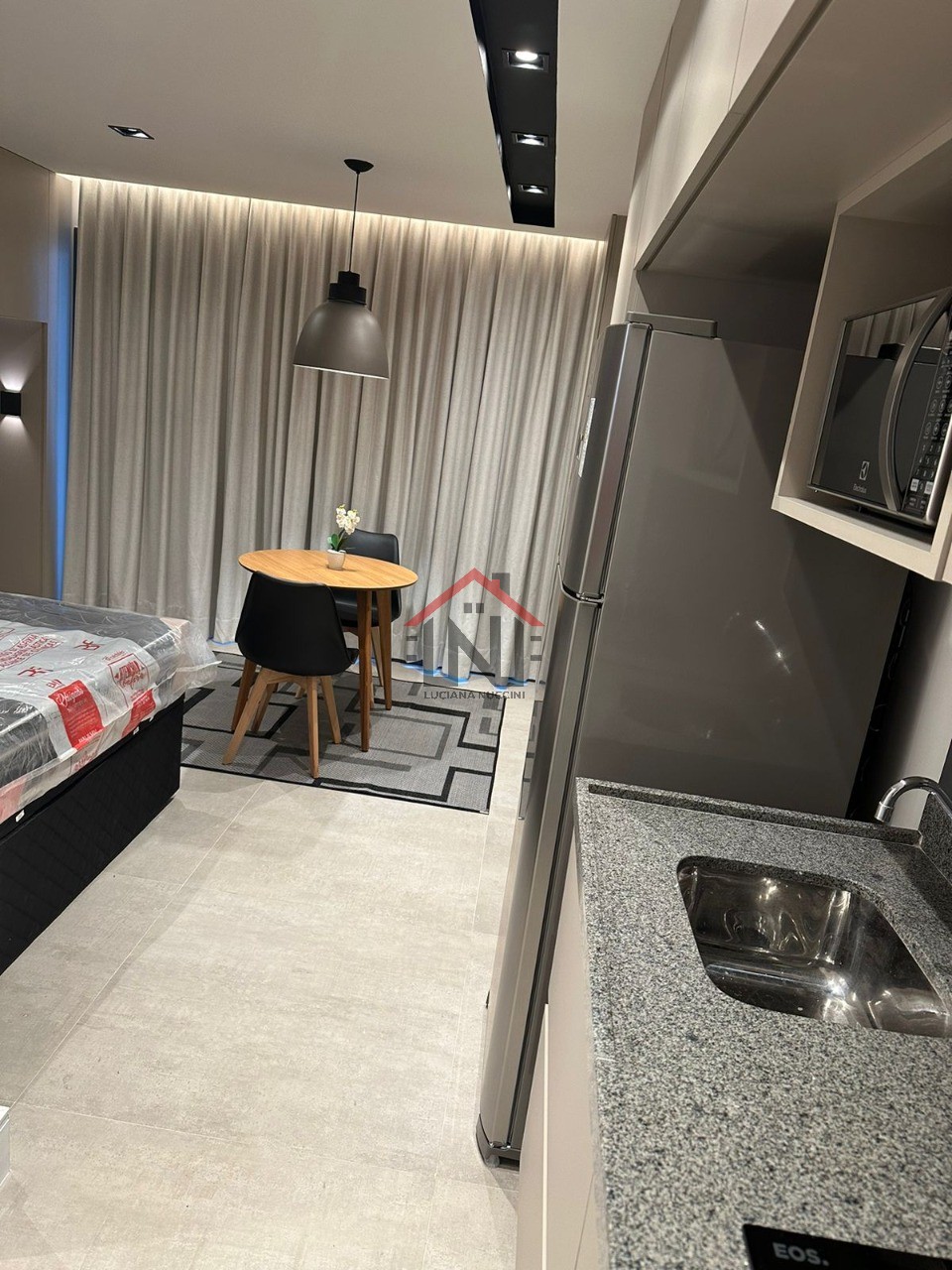 Studio para Locação em Perdizes, São Paulo-SP: 1 Quarto, 1 Sala, 1 Banheiro e 33m² de Área Privativa