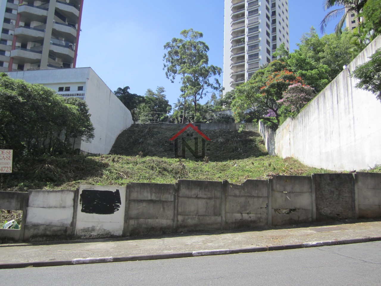 Terreno Comercial à Venda no Morumbi, São Paulo-SP - 248,90 m² de Área Disponível!