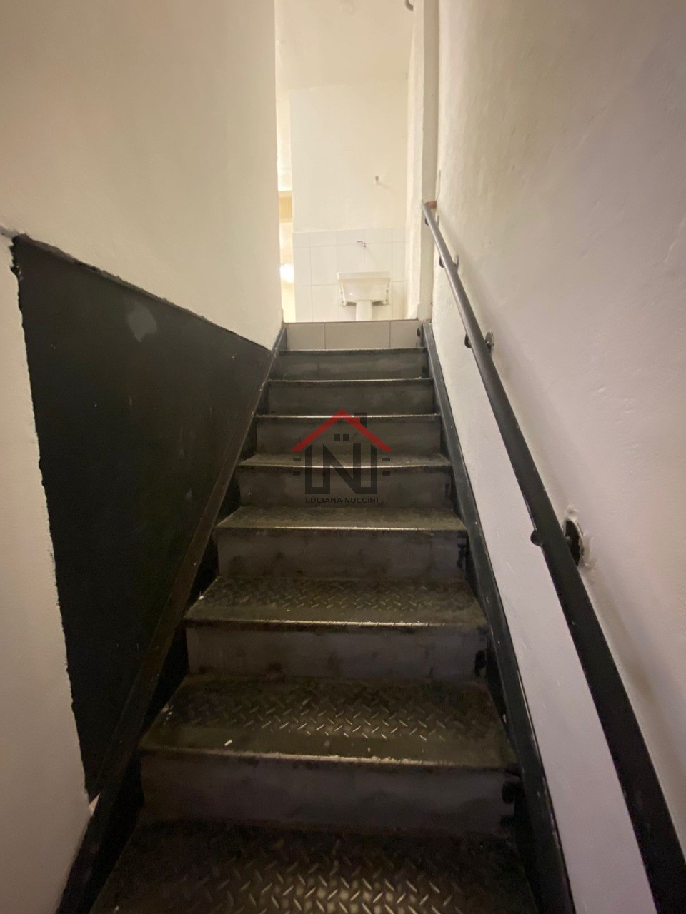 Excelente oportunidade de locação: Ponto Comercial no Centro de SP, 1 sala, 1 banheiro, 197m² de área!