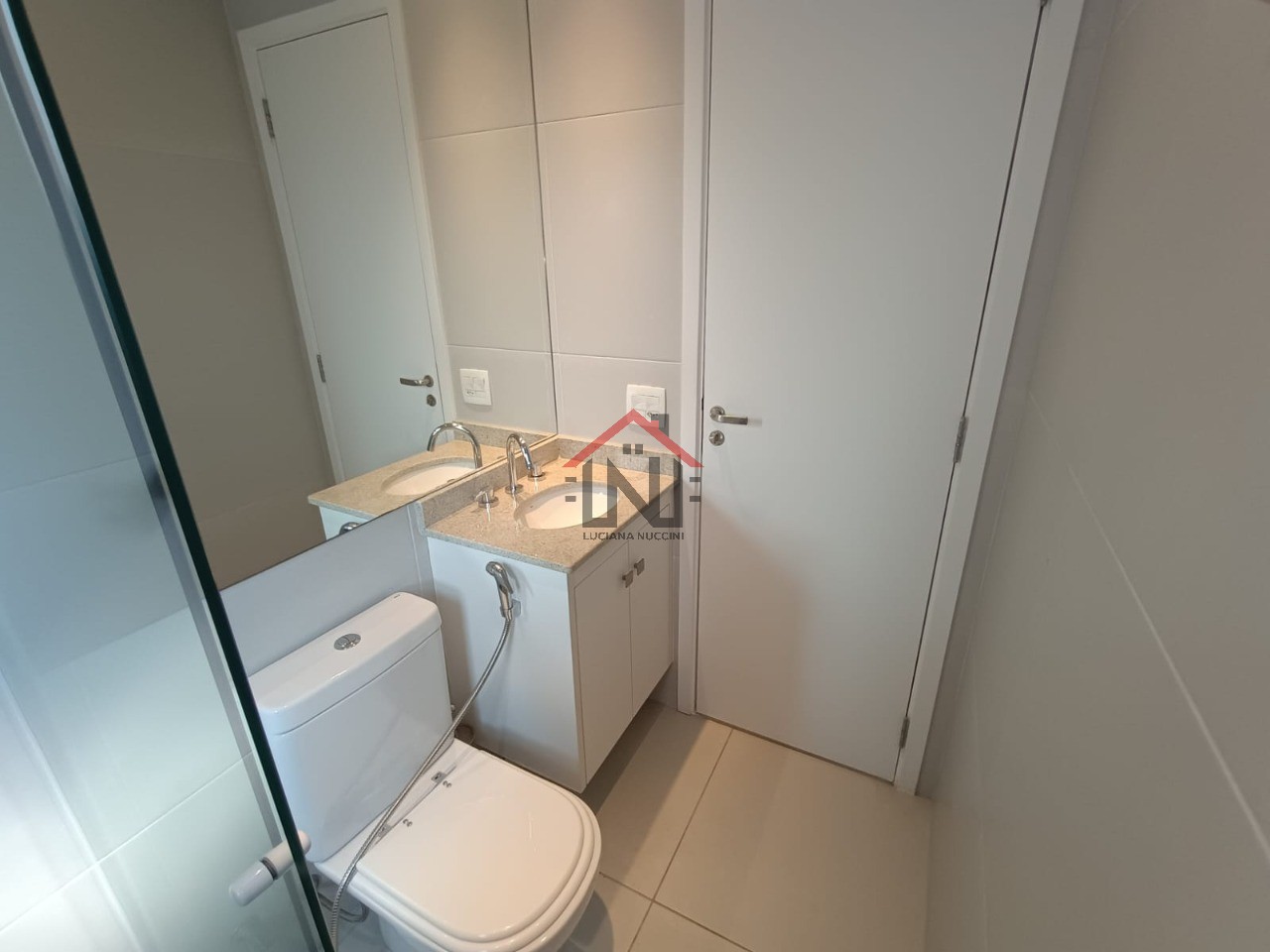 Apartamento para locação em Pinheiros - São Paulo-SP: 2 quartos, 1 banheiro, 2 vagas, 70m² de área!