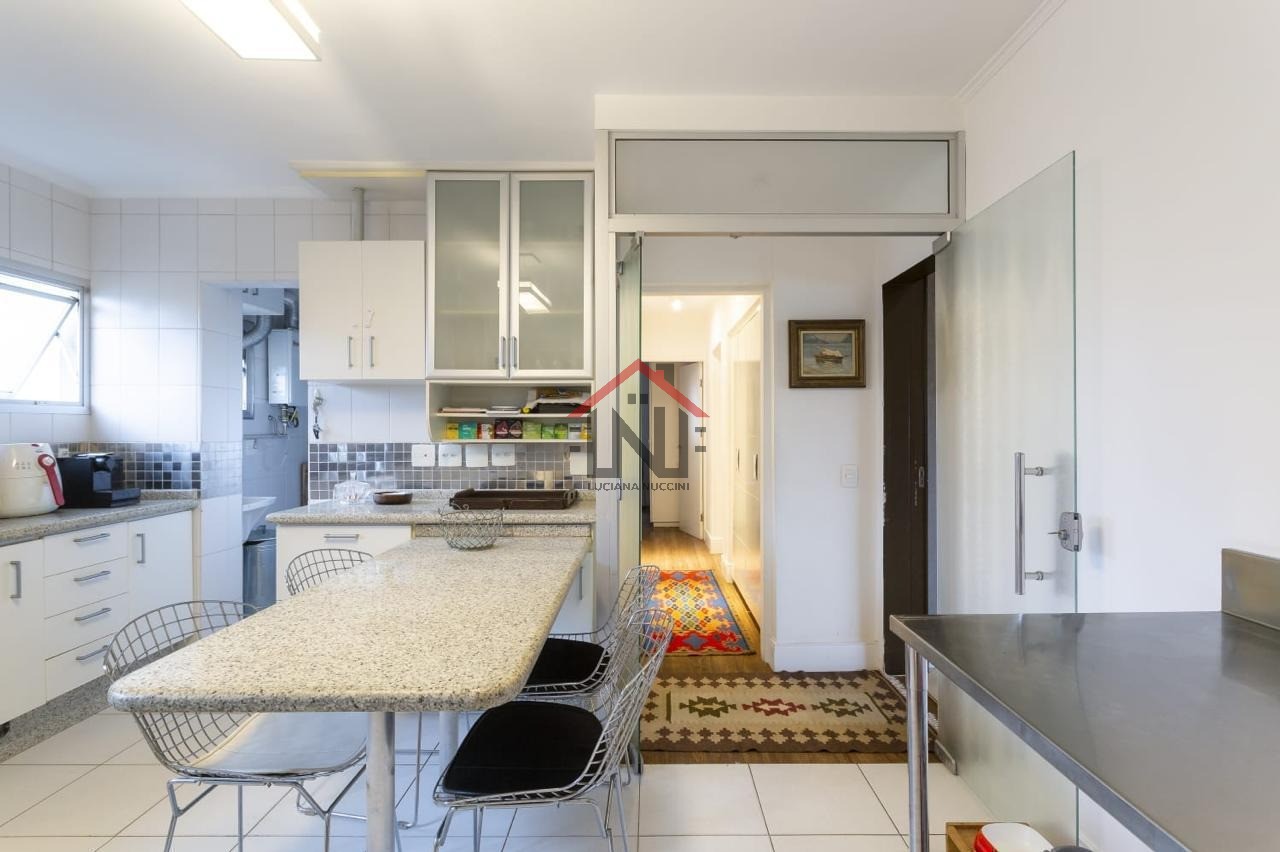 Imperdível cobertura de luxo em São Paulo-SP, Perdizes: 3 quartos, 2 suítes, 2 salas, 3 banheiros, 2 vagas, 234m². Confira!