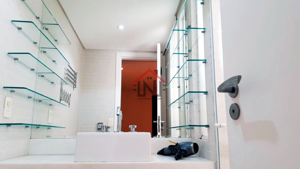 Aluguel de Apartamento de Luxo em Pinheiros, São Paulo-SP: 2 Quartos, 1 Suíte, 3 Banheiros, 2 Vagas, 85 m²!