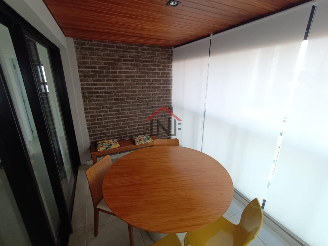 Apartamento para locação em Pinheiros - São Paulo-SP: 2 quartos, 1 banheiro, 2 vagas, 70m² de área!