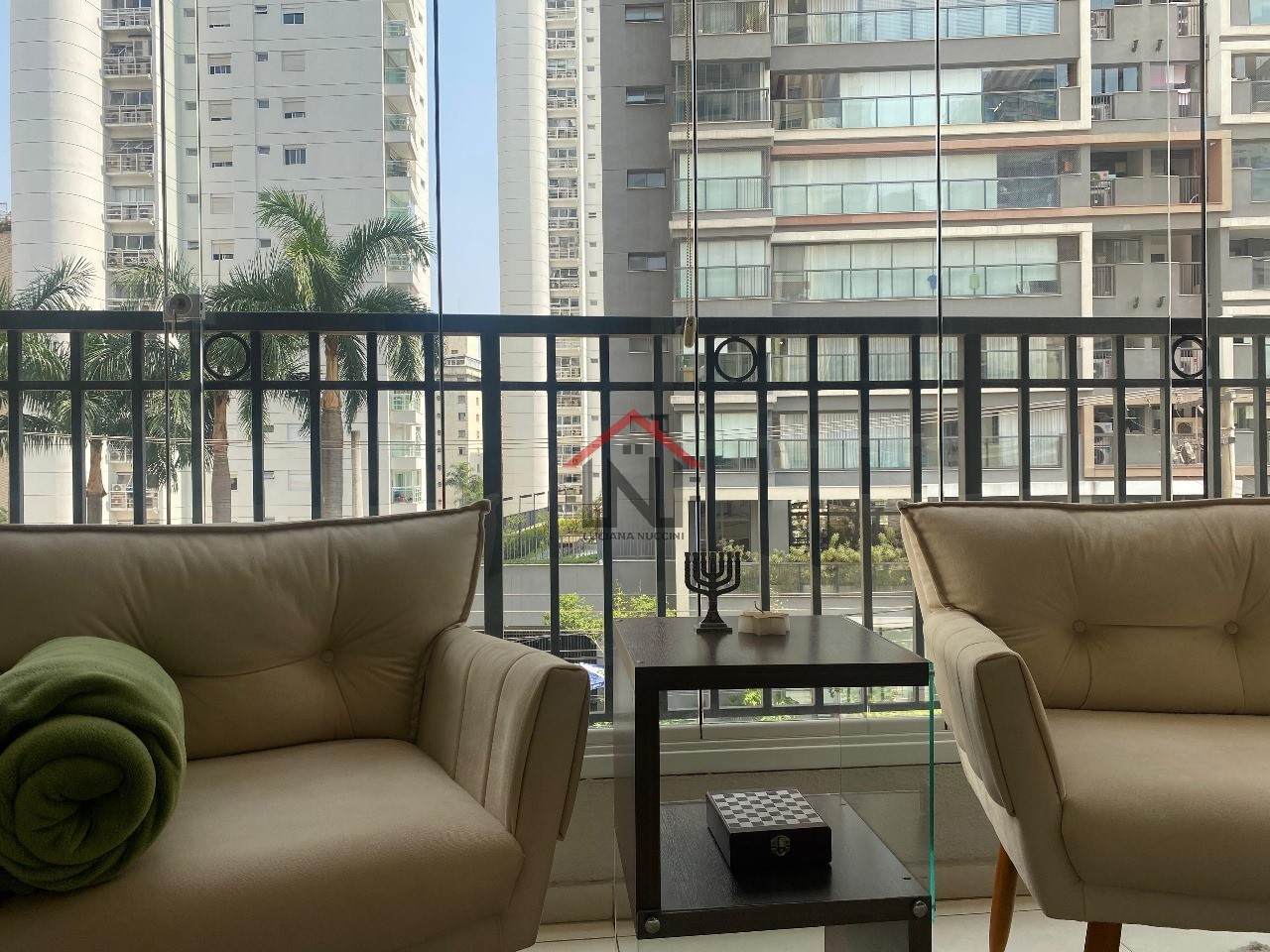 Apartamento de Luxo para Locação em Pinheiros - São Paulo-SP: 2 Quartos, 1 Suíte, 2 Banheiros, 2 Vagas, 68m² de Área.