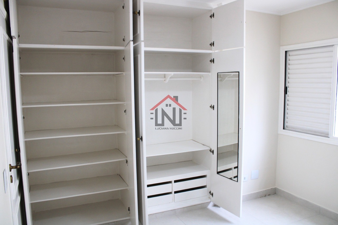 Imperdível oportunidade de adquirir apartamento de luxo na Vila Olímpia, SP: 3 quartos, 1 suíte, 4 banheiros, 2 vagas de garagem, 205 m².