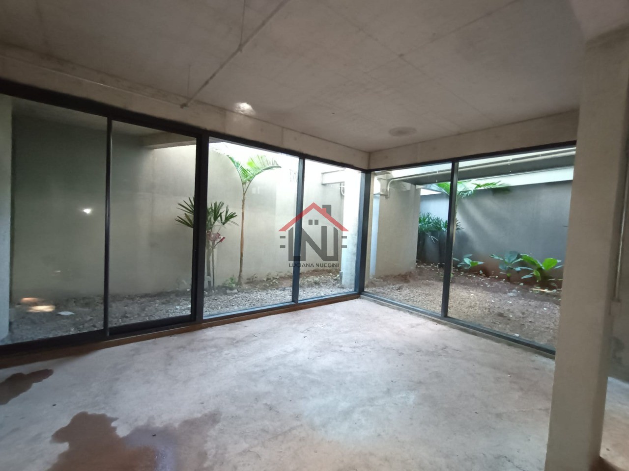 Ponto Comercial para Locação em Pinheiros, São Paulo-SP: 389m², 2 Banheiros e 1 Vaga de Garagem!