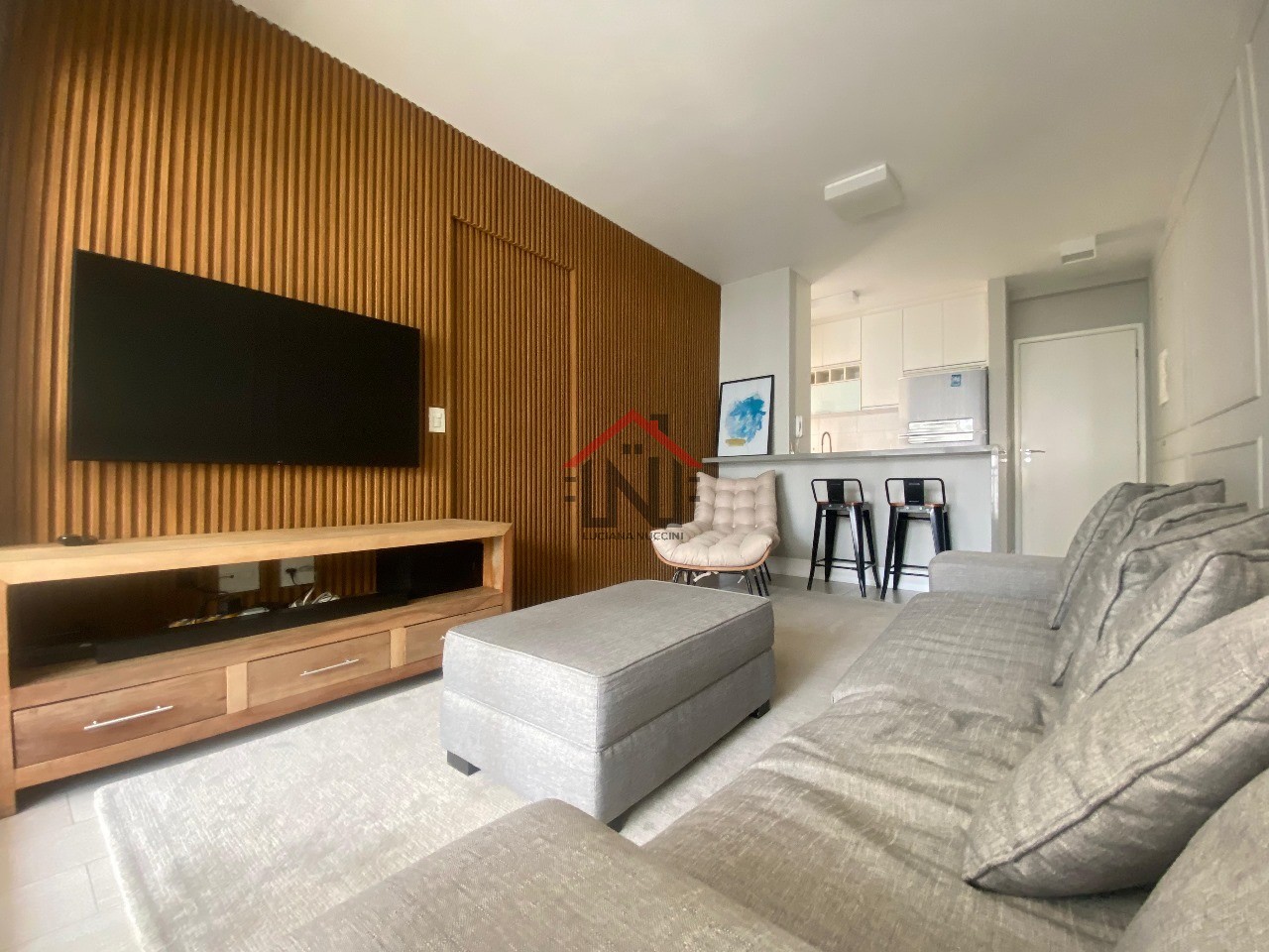 Apartamento de Luxo para Locação em Pinheiros - São Paulo-SP: 2 Quartos, 1 Suíte, 2 Banheiros, 2 Vagas, 68m² de Área.