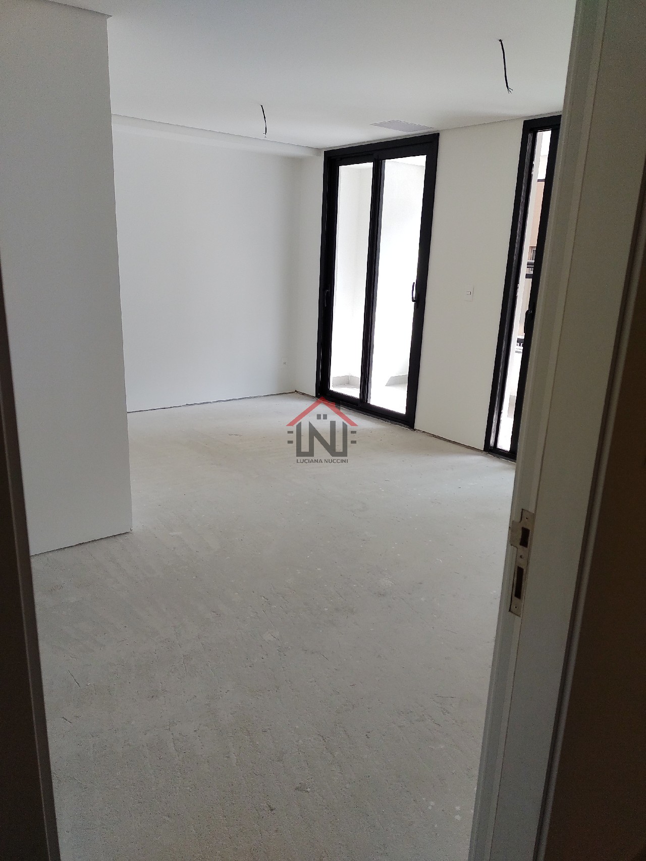 Studio residencial para Venda e Locação Indianópolis, São Paulo 1 dormitório sendo 1 suíte, 1 banheiro 42,00 m² construída, 42,00 m² útil