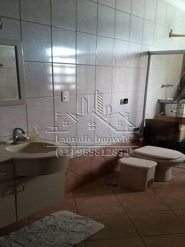 Sobrado à venda com 4 quartos, 343m² - Foto 29