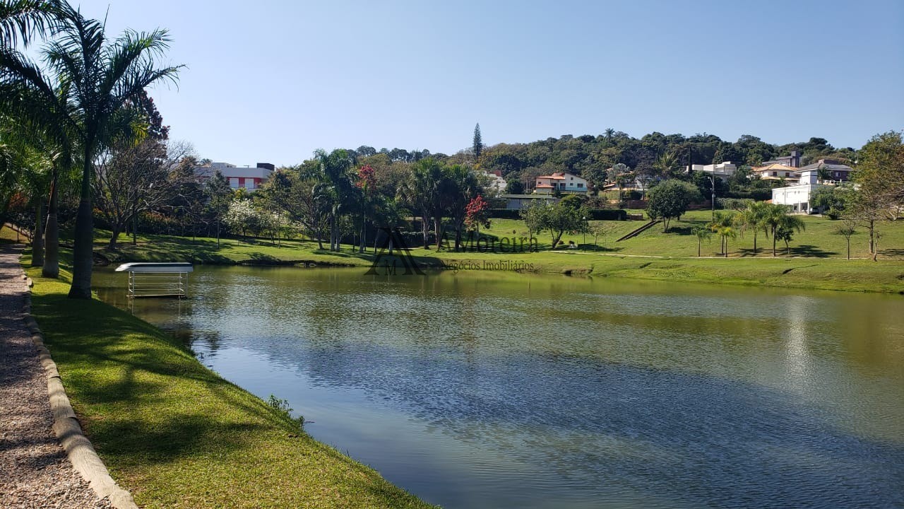 Maravilhoso terreno no portal dos resedás