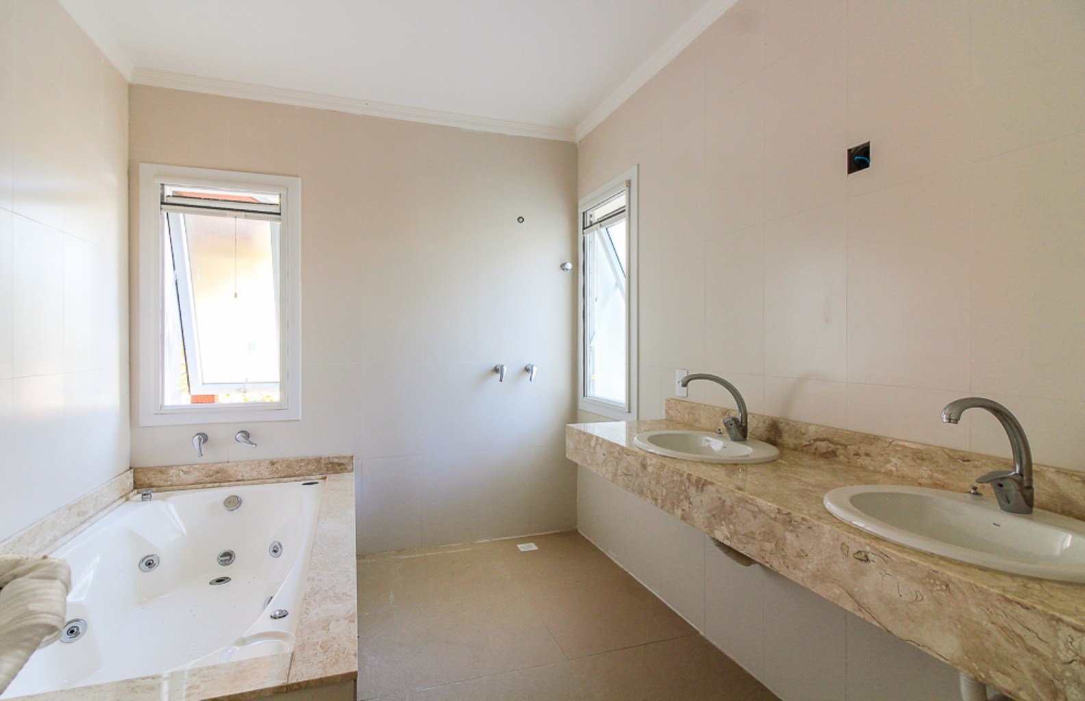 Casa, 3 quartos, 241 m² - Foto 29